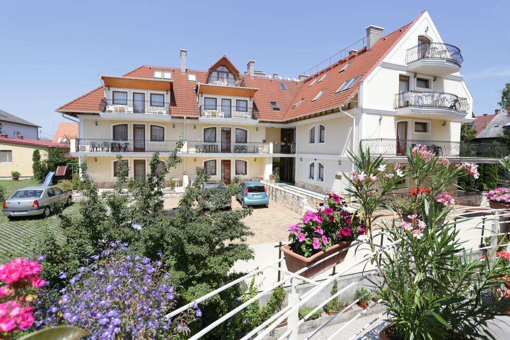 Club Unicum Apartamento Hévíz Exterior foto