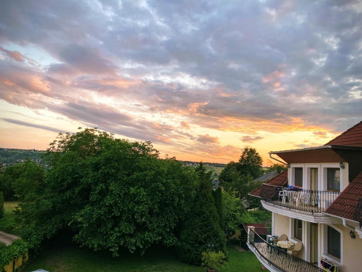 Club Unicum Apartamento Hévíz Exterior foto